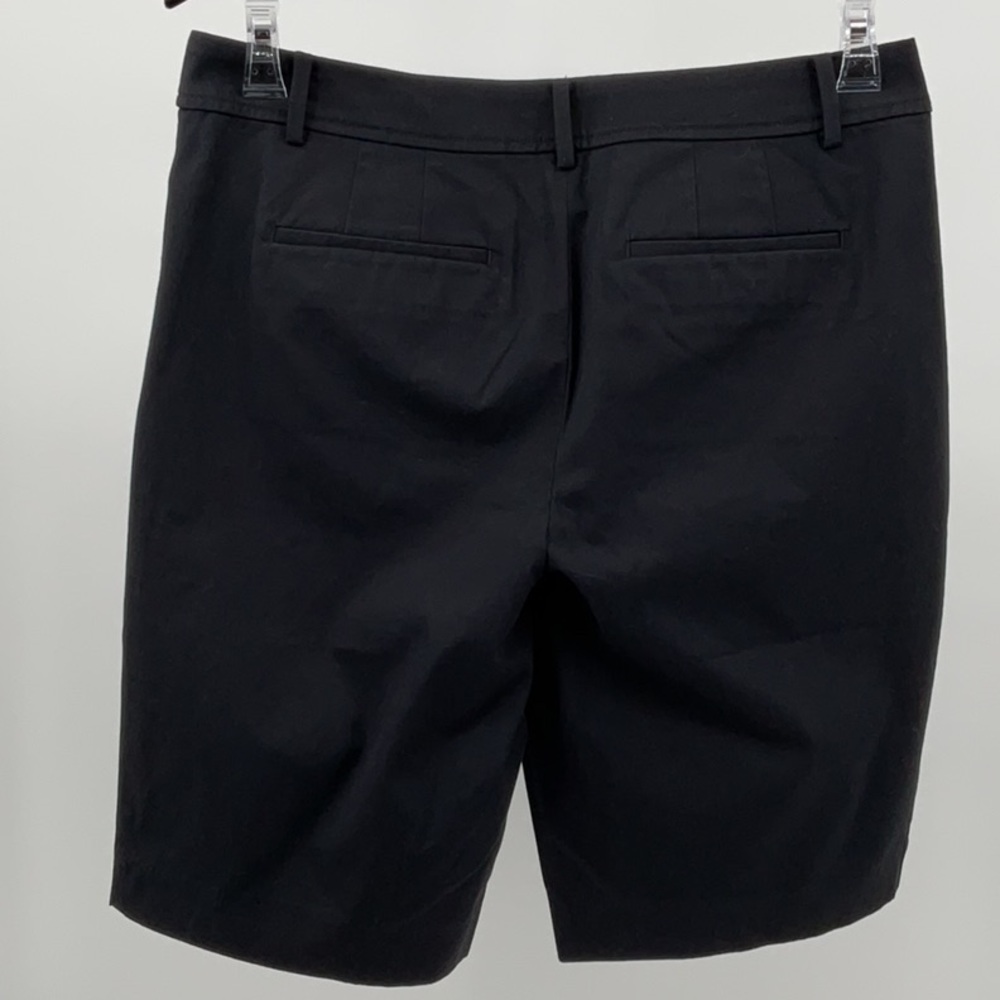 NWOT Talbots Black Perfect Short Bermuda Shorts Size 8 10.5” Inseam - Picture 2 of 9